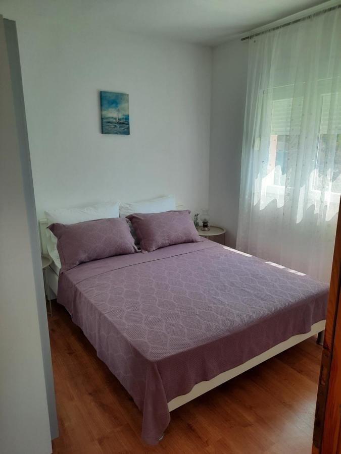 Bella Vista Daire Komarna Dış mekan fotoğraf