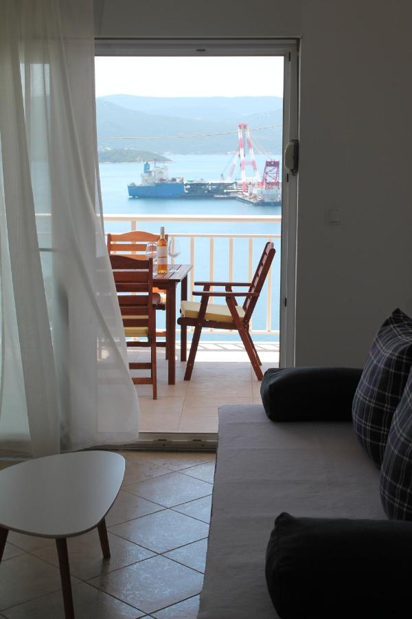 Bella Vista Daire Komarna Dış mekan fotoğraf