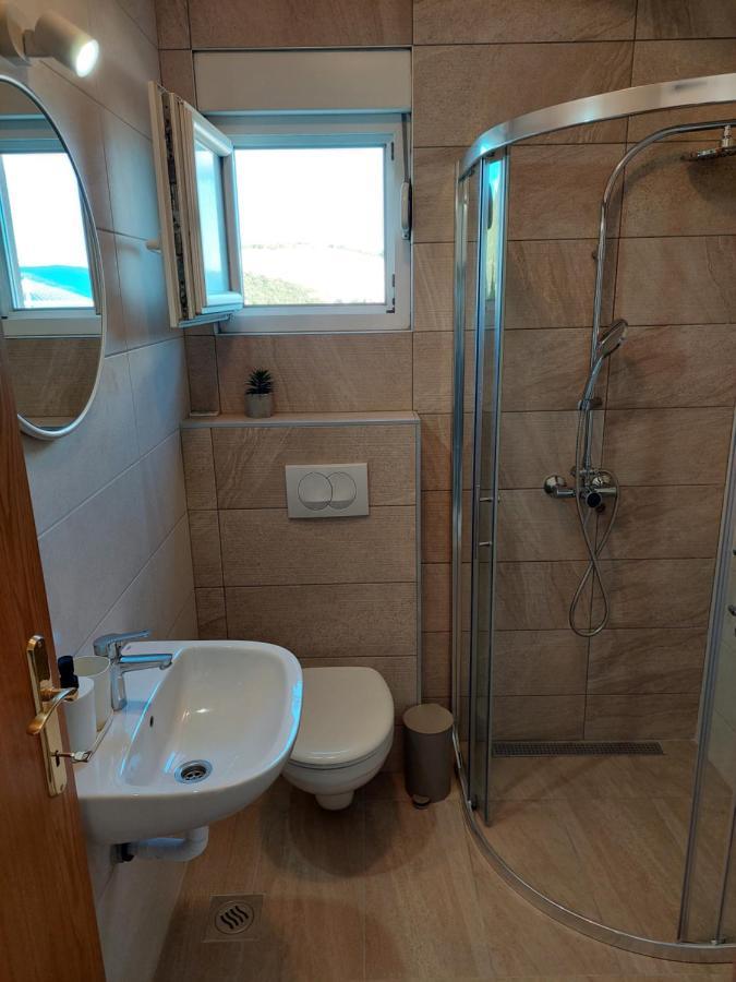 Bella Vista Daire Komarna Dış mekan fotoğraf