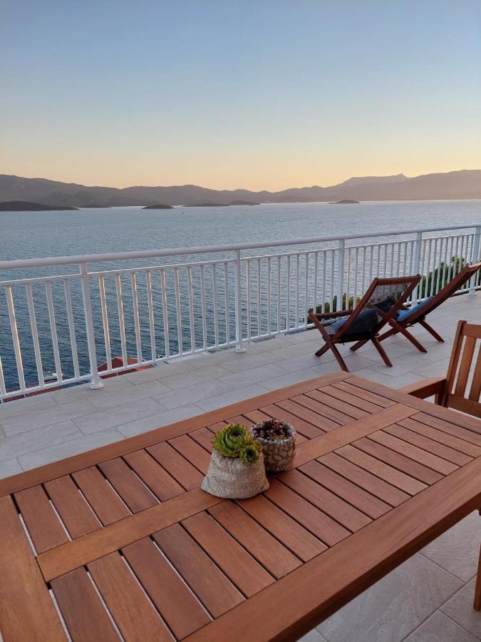 Bella Vista Daire Komarna Dış mekan fotoğraf