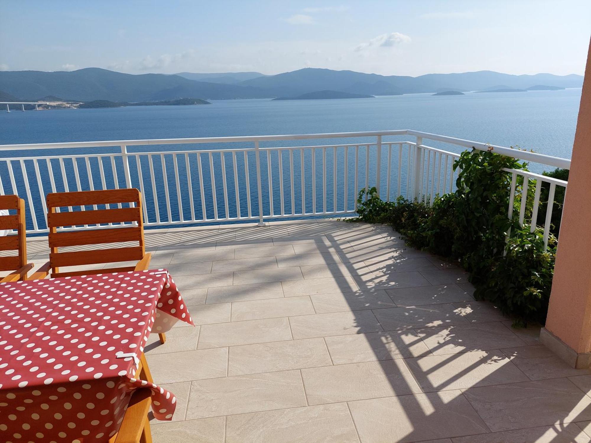 Bella Vista Daire Komarna Dış mekan fotoğraf